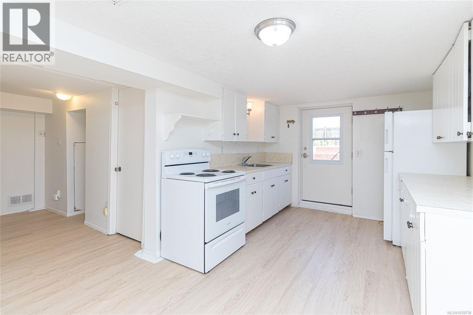 3433 Bethune Ave, Saanich