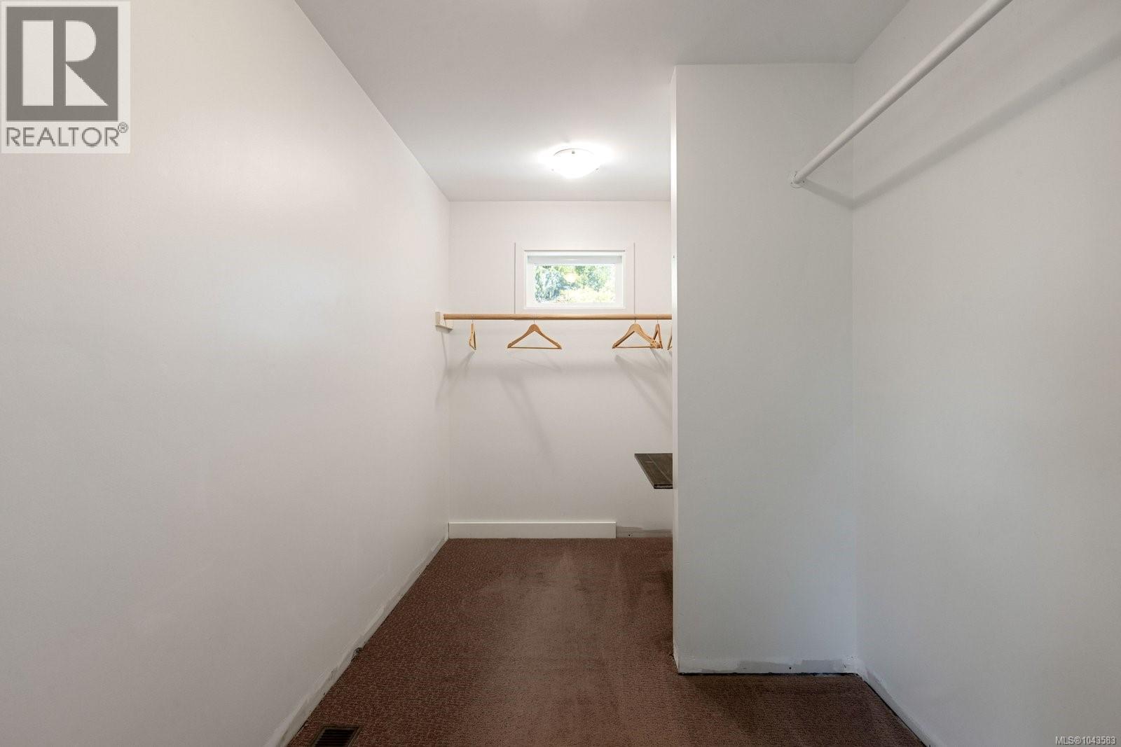 10206 Almond St - 17