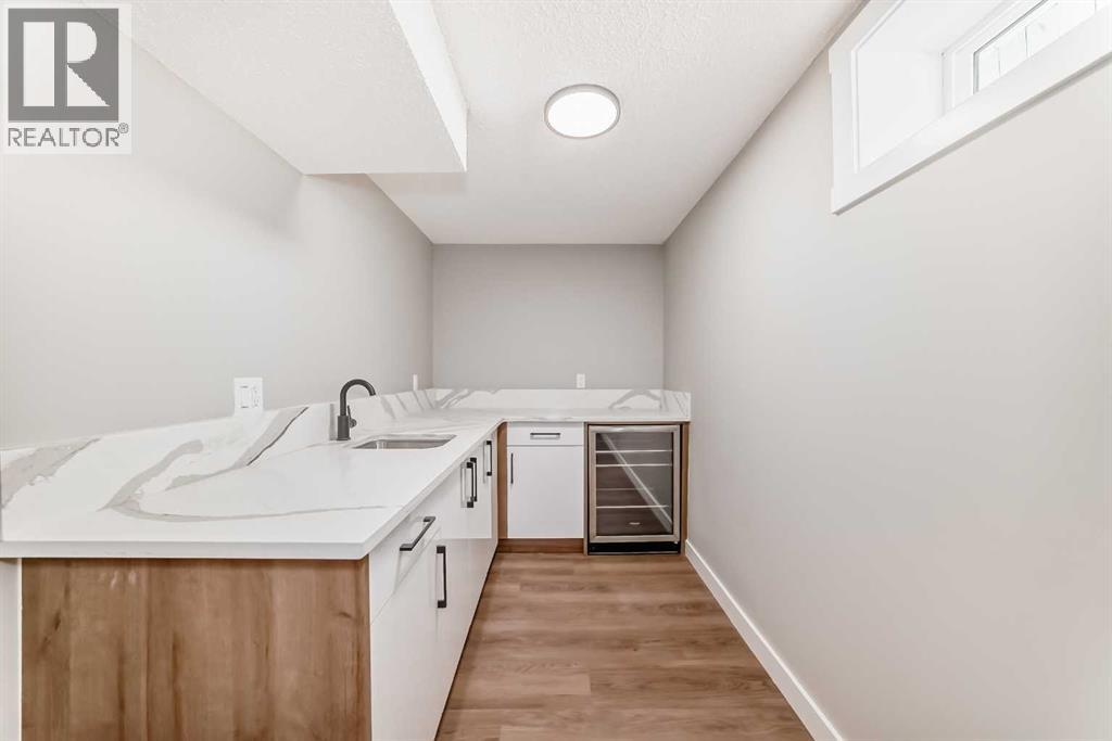 1635 24 Avenue NW - 27