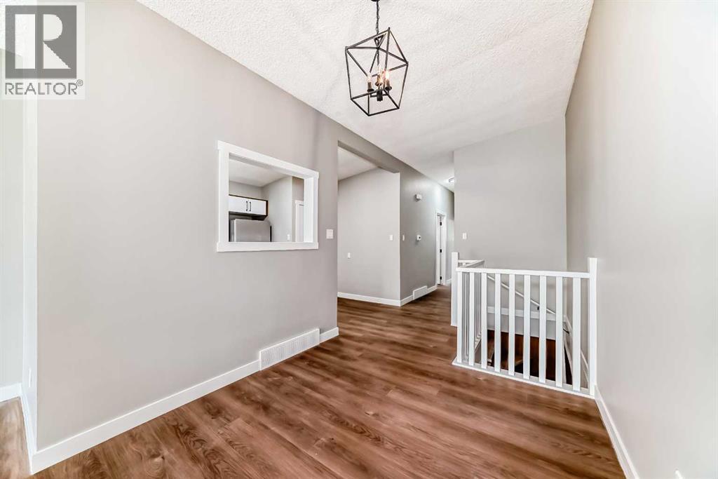 1635 24 Avenue NW - 11