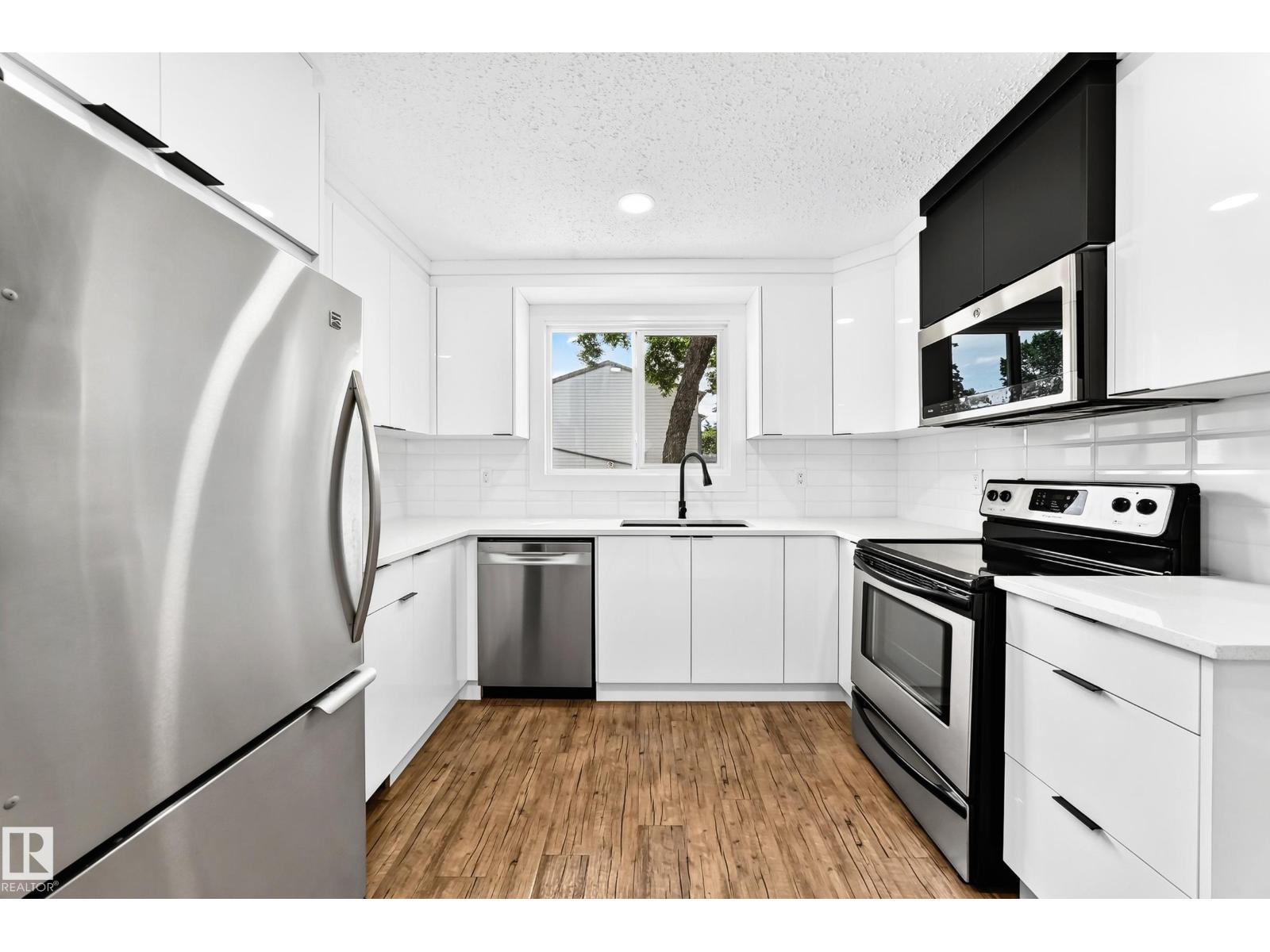 3119 144 AV NW - 13