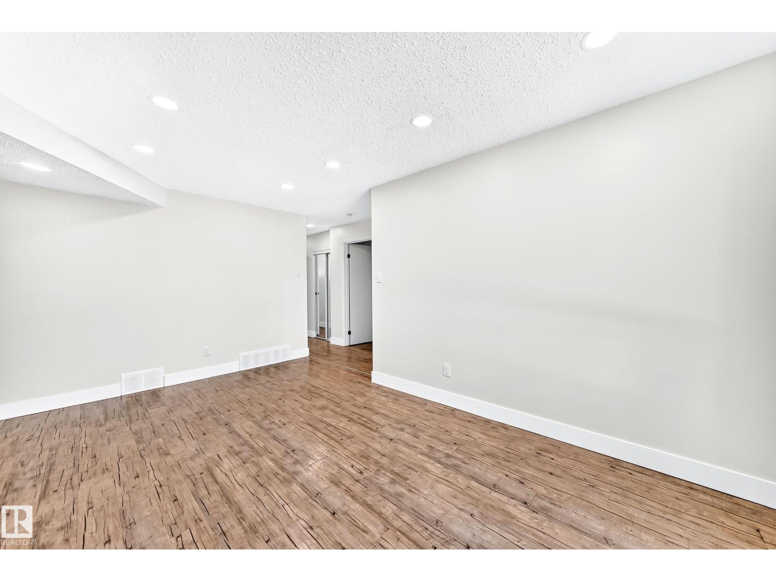3119 144 AV NW - 20