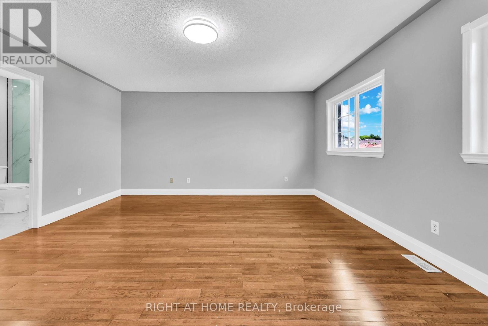 #7 5260 MCFARREN BOULEVARD - 14