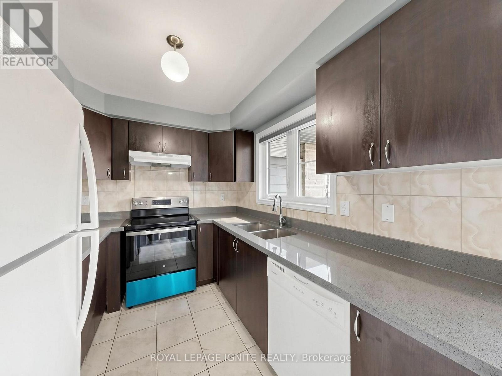 #156 200 VETERANS DRIVE - 12