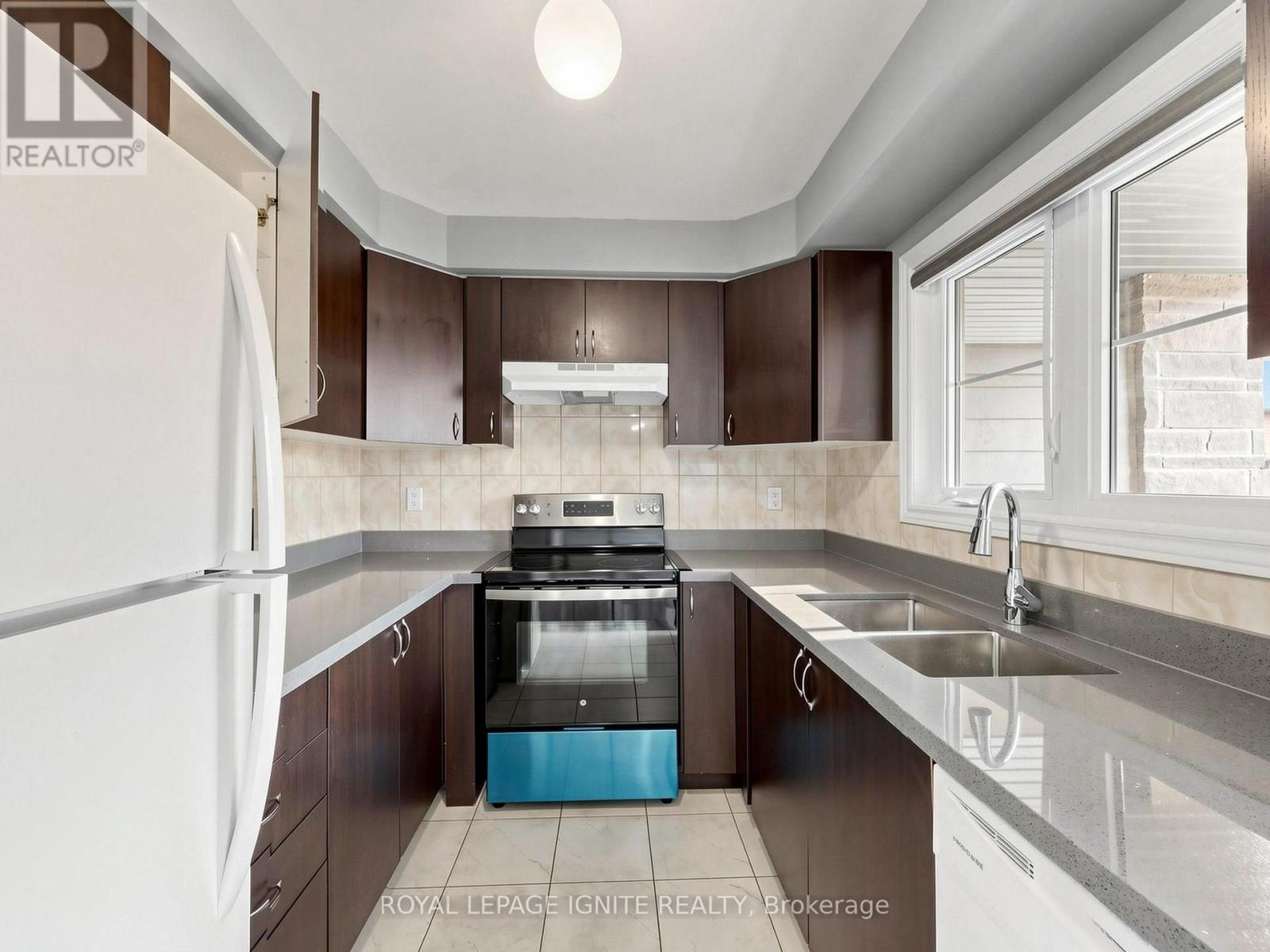 #156 200 VETERANS DRIVE - 14