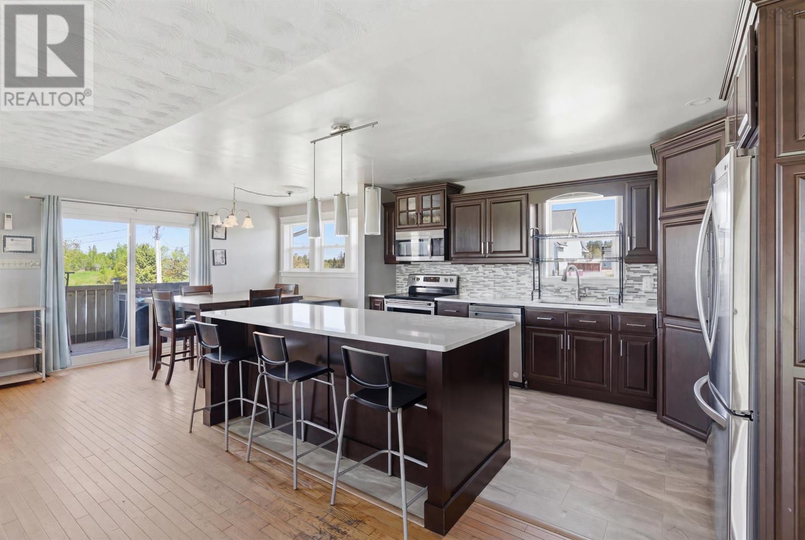 689 Old Greenfield Road - 10