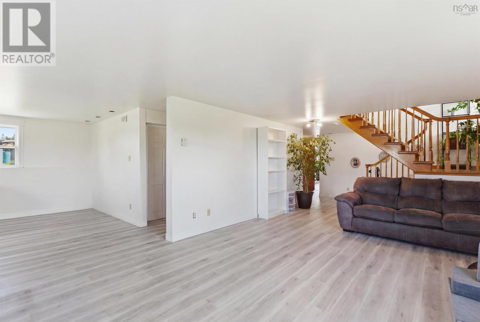 689 Old Greenfield Road - 29