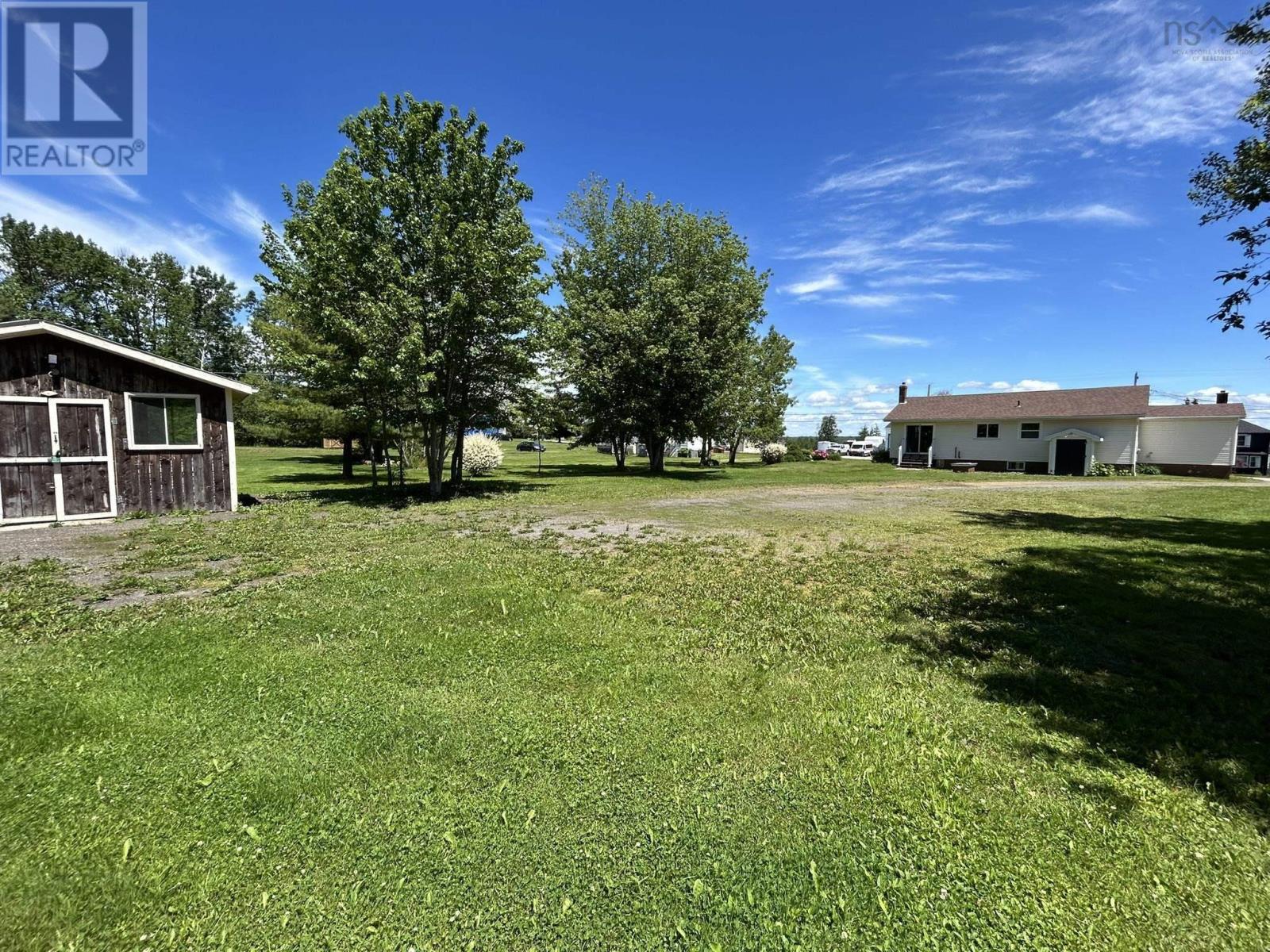826 1 Highway - 16
