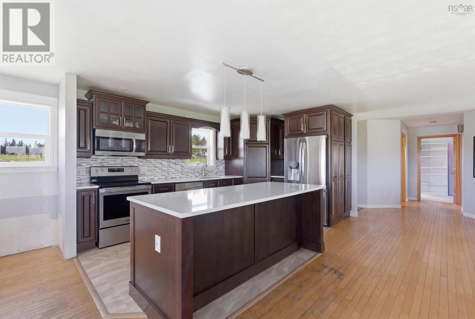 689 Old Greenfield Road - 14
