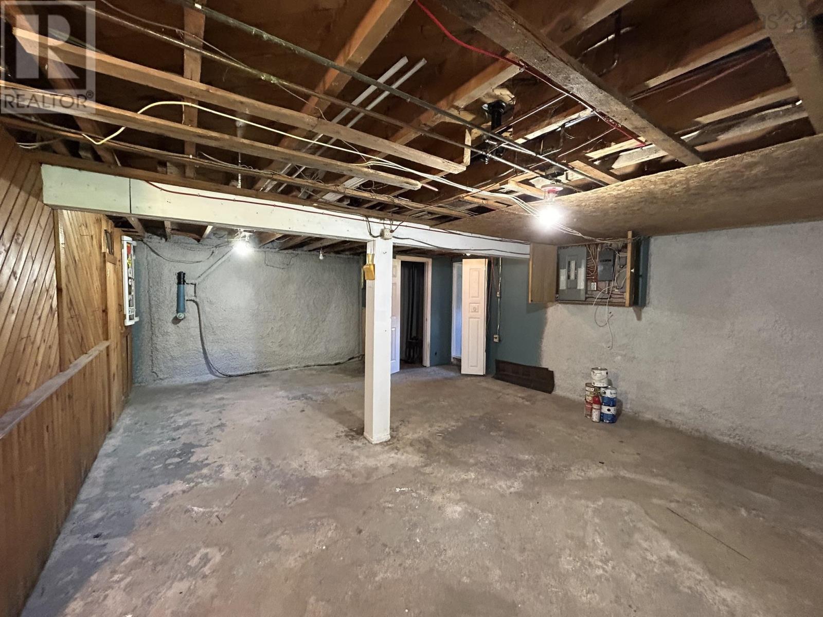 826 1 Highway - 45