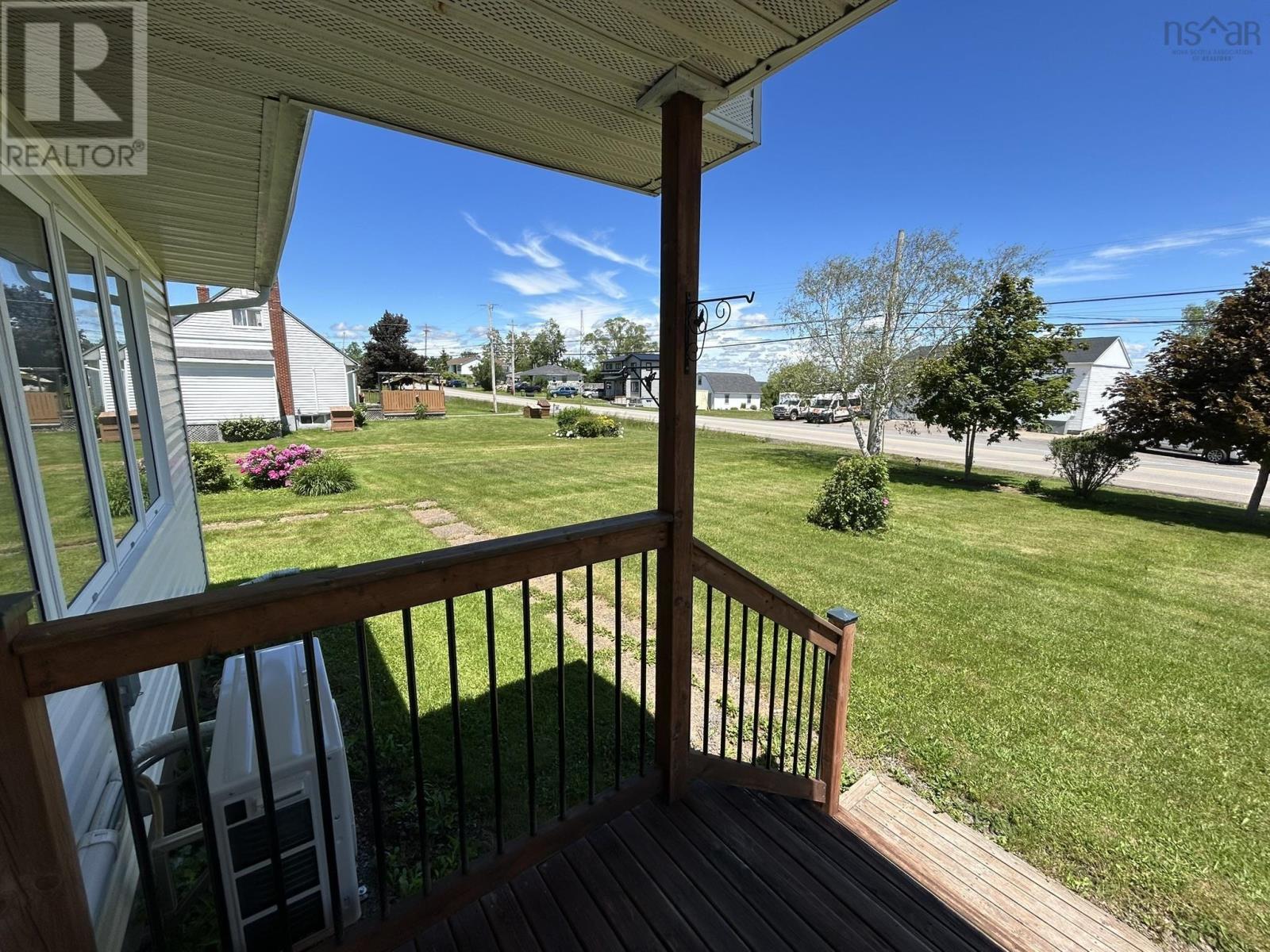 826 1 Highway - 49