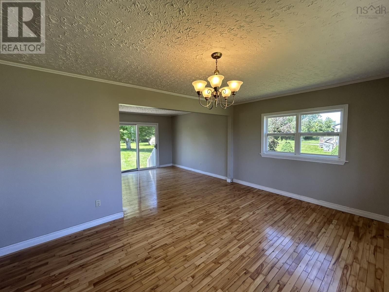 826 1 Highway - 29