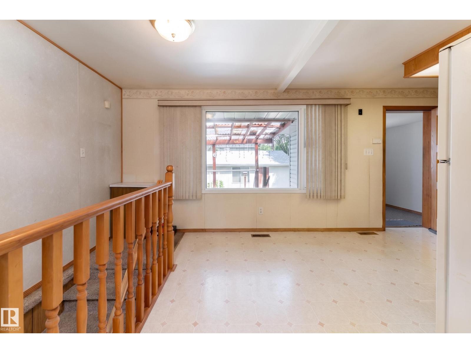 8502 76 AV NW - 7