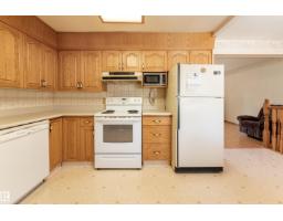 8502 76 Av Nw, Edmonton, AB T6C0J3 Photo 13
