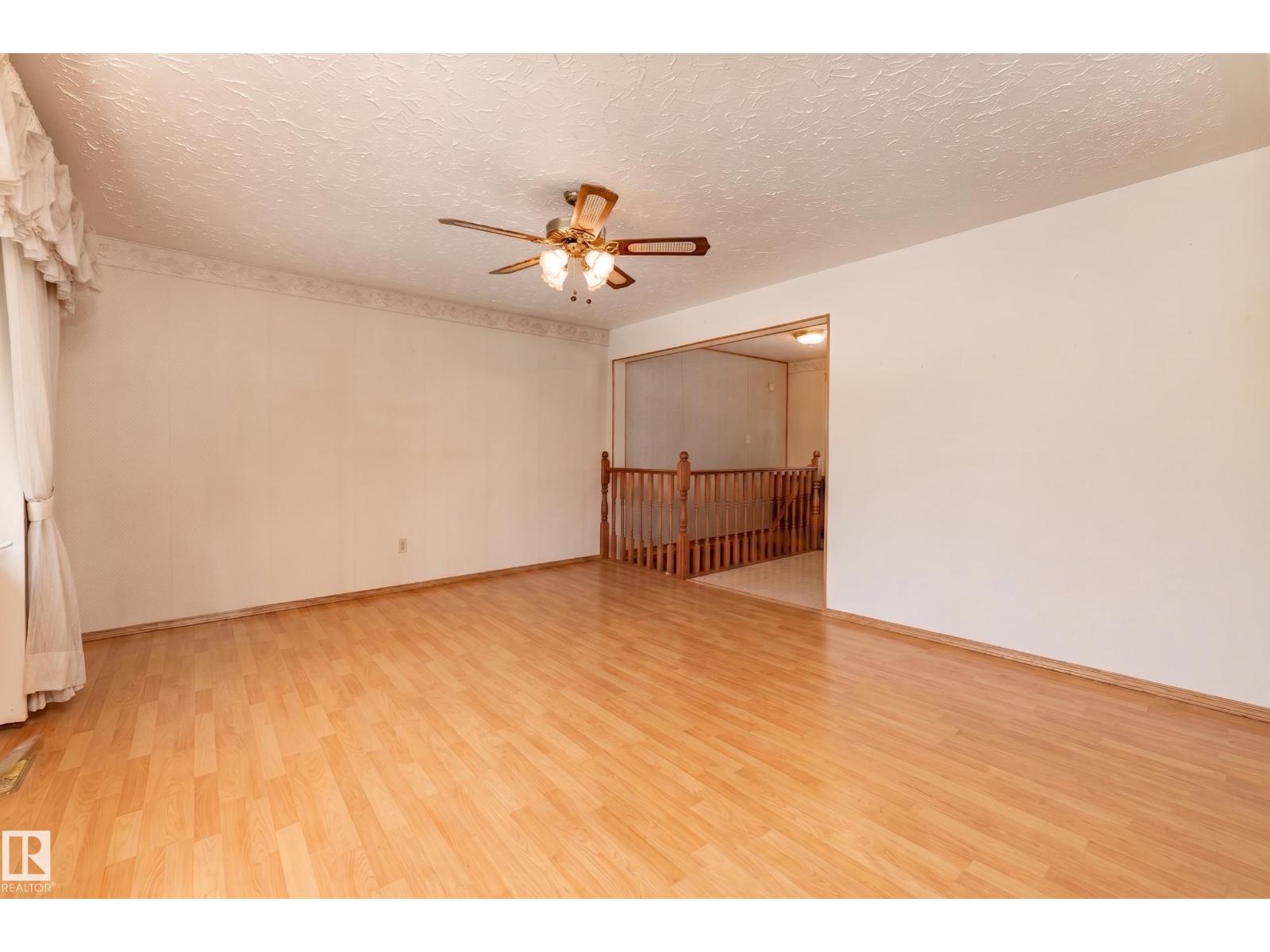 8502 76 AV NW - 4