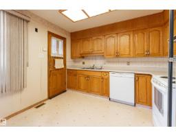 8502 76 Av Nw, Edmonton, AB T6C0J3 Photo 11