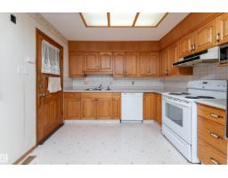 8502 76 Av Nw, Edmonton, AB T6C0J3 Photo 12