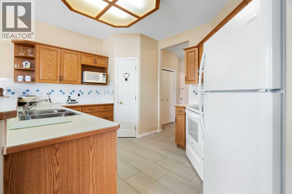 #. 2107 Patterson View SW - 16