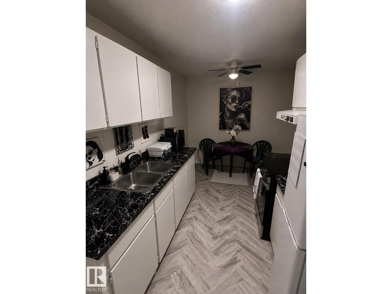 #105 10725 111ST NW - 26