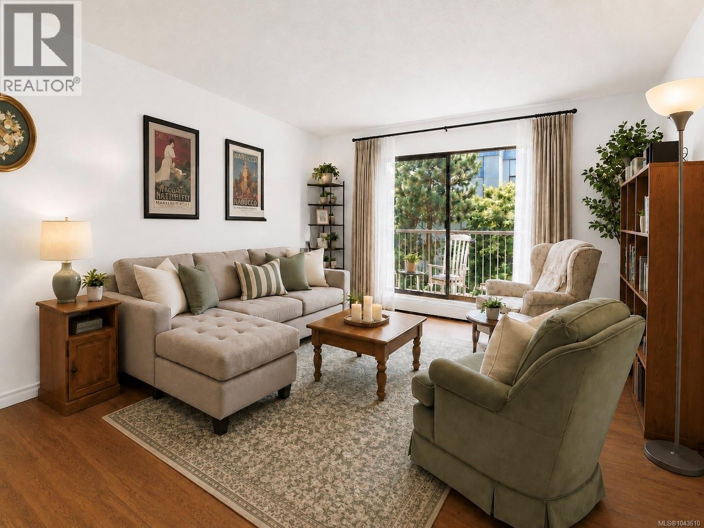 #220 3225 Eldon Pl - 1