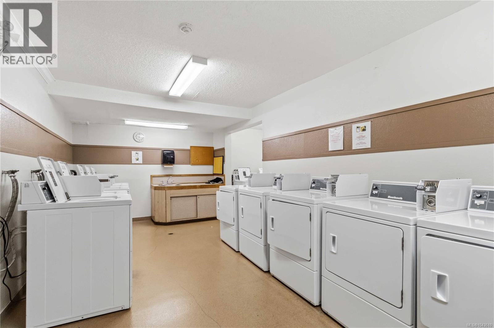 #220 3225 Eldon Pl - 26
