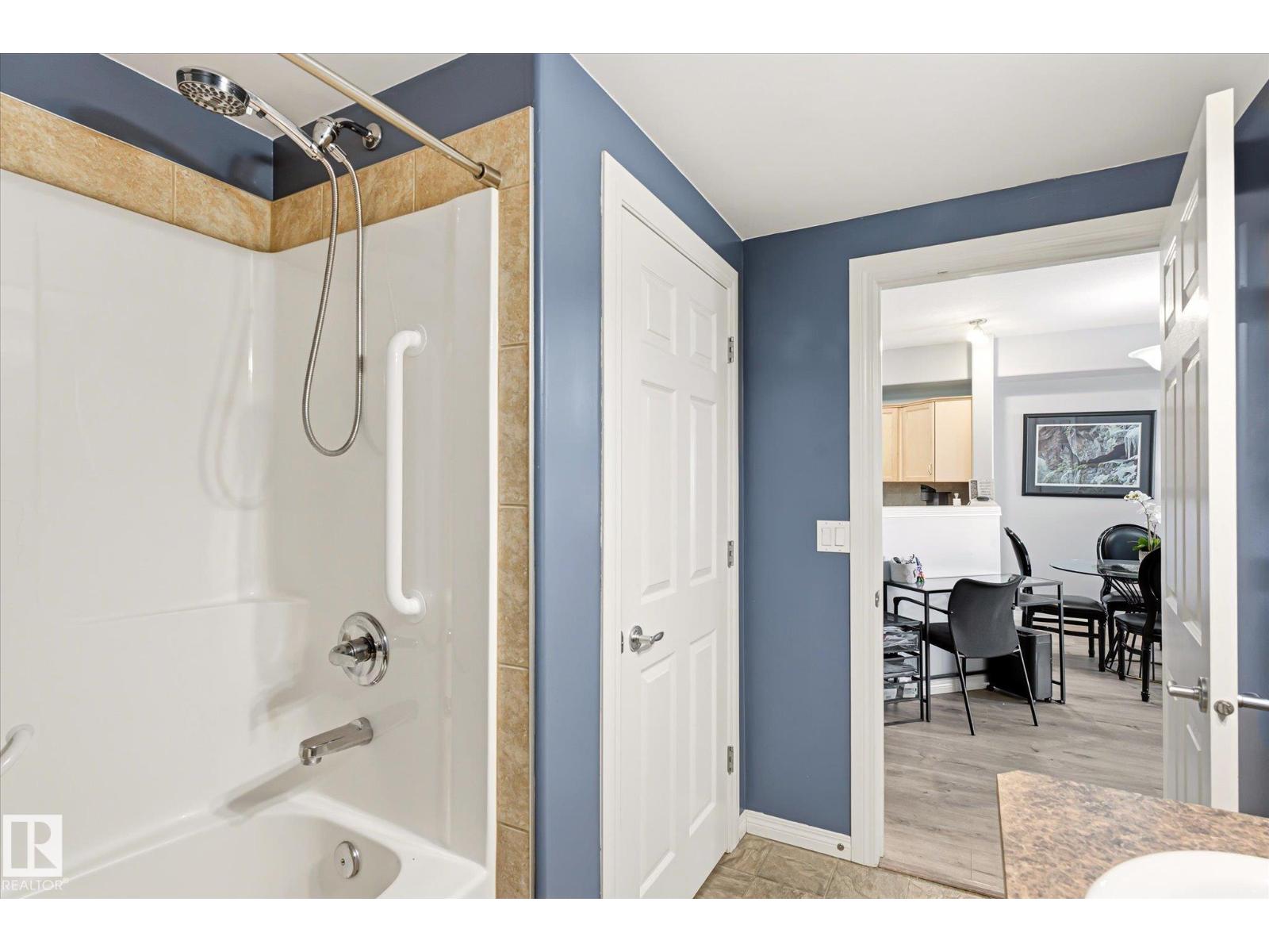 #103 45 Inglewood DR - 20