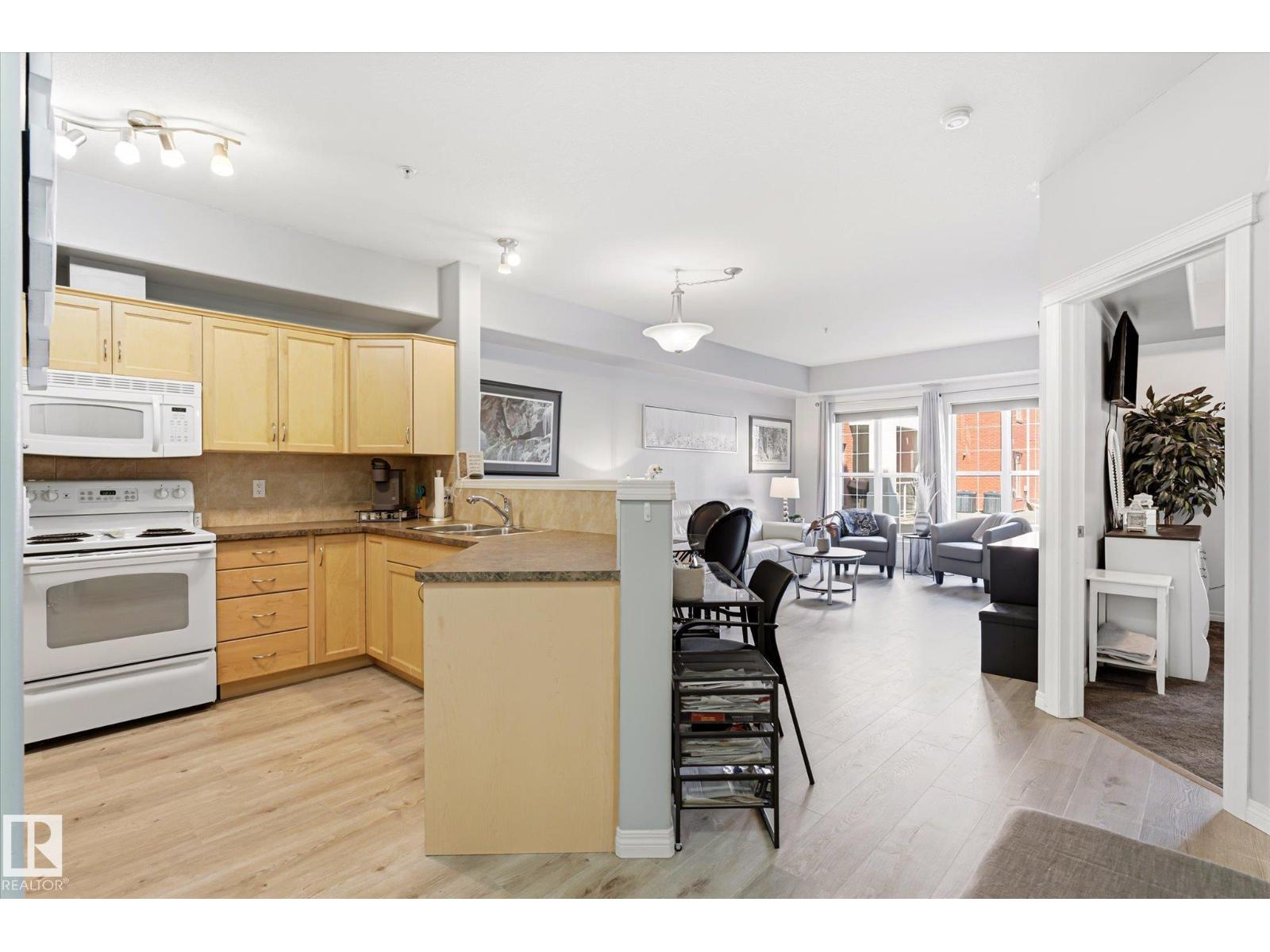 #103 45 Inglewood DR - 6