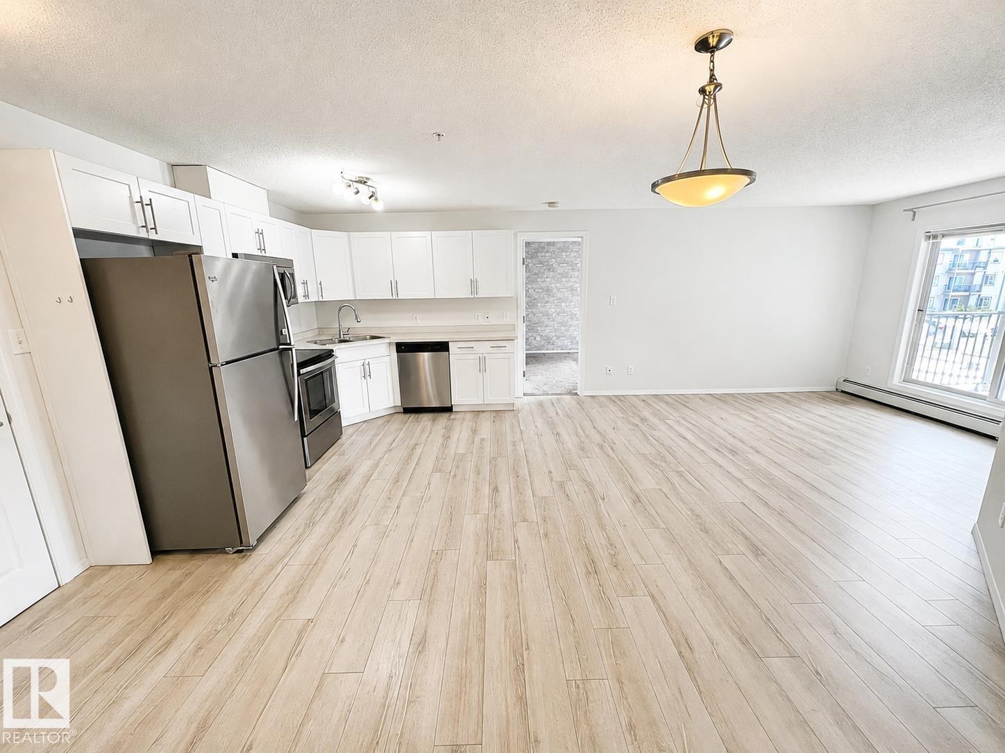 #244 301 CLAREVIEW STATION DR NW - 18
