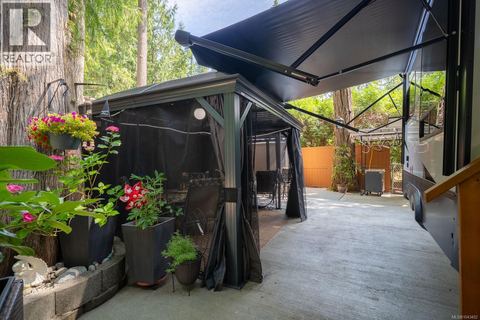 10324 Lakeshore Rd - 23