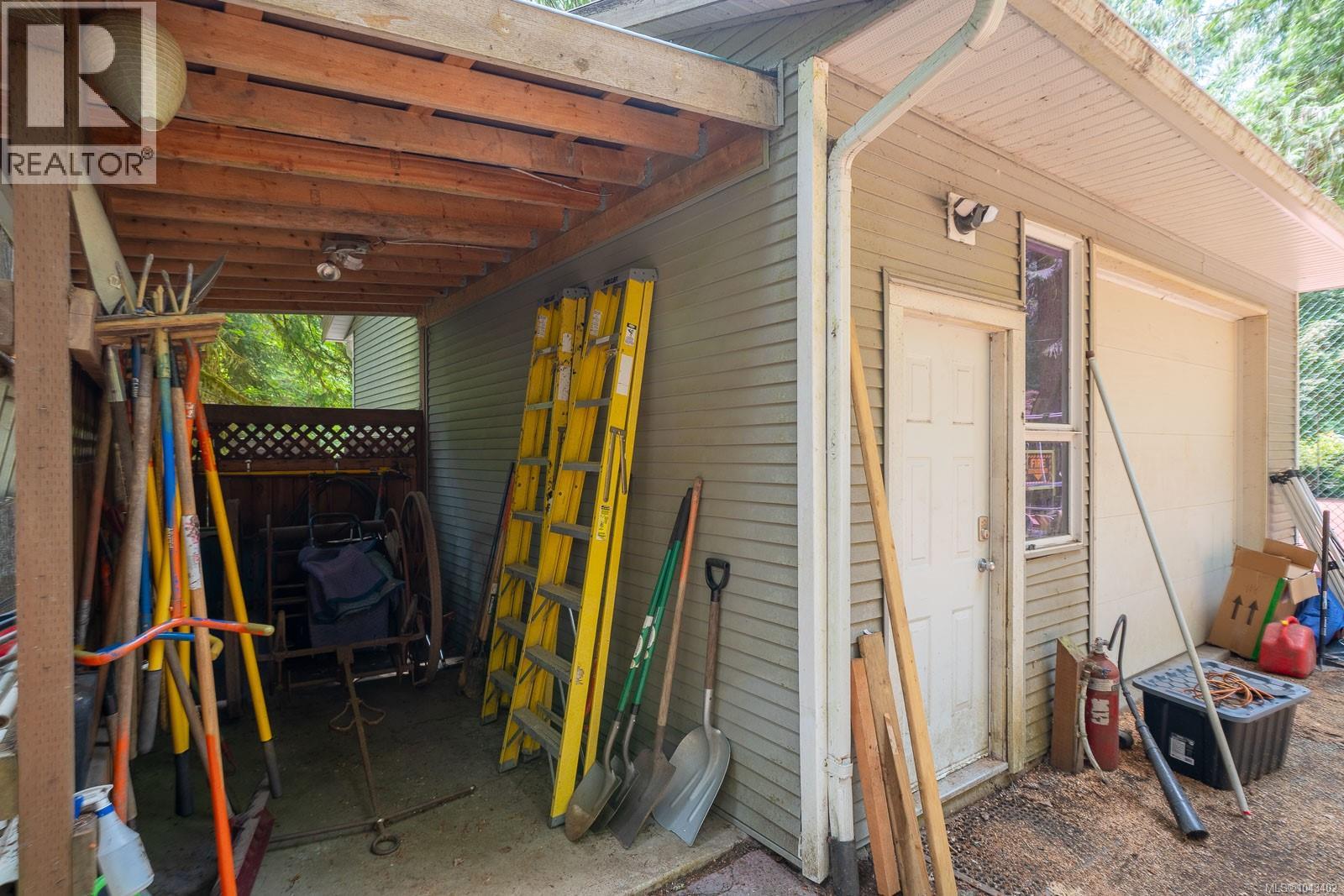 10324 Lakeshore Rd - 26