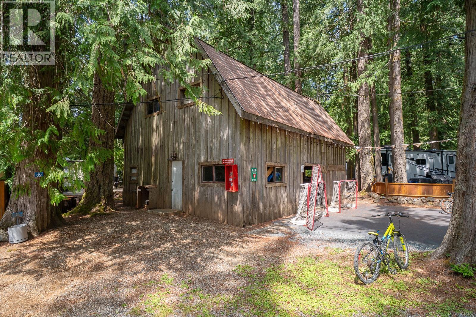 10324 Lakeshore Rd - 34