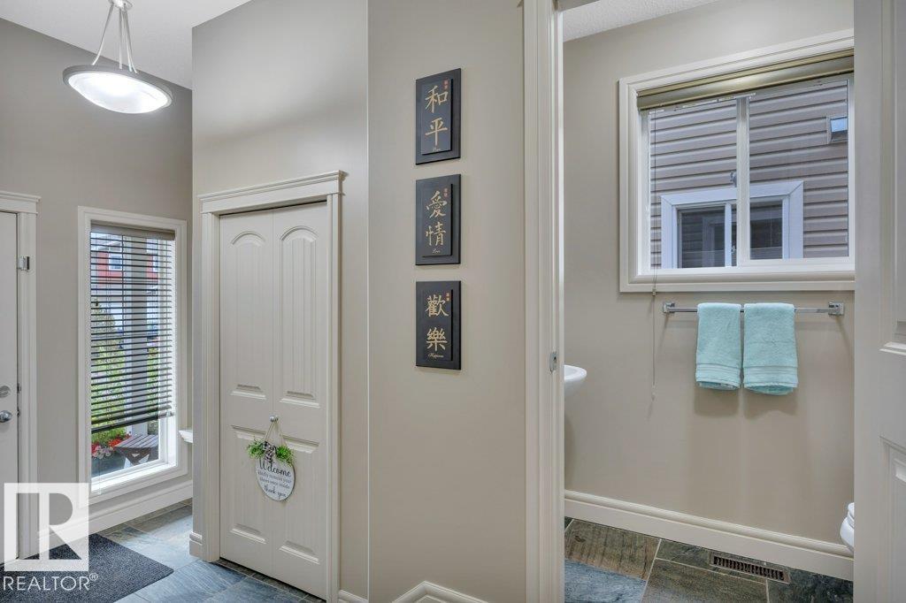 #10 15151 43 ST NW - 17