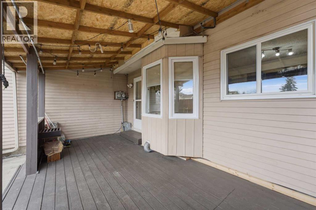 17 Abberfield Crescent NE - 28