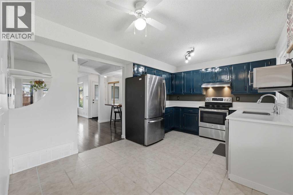 17 Abberfield Crescent NE - 9