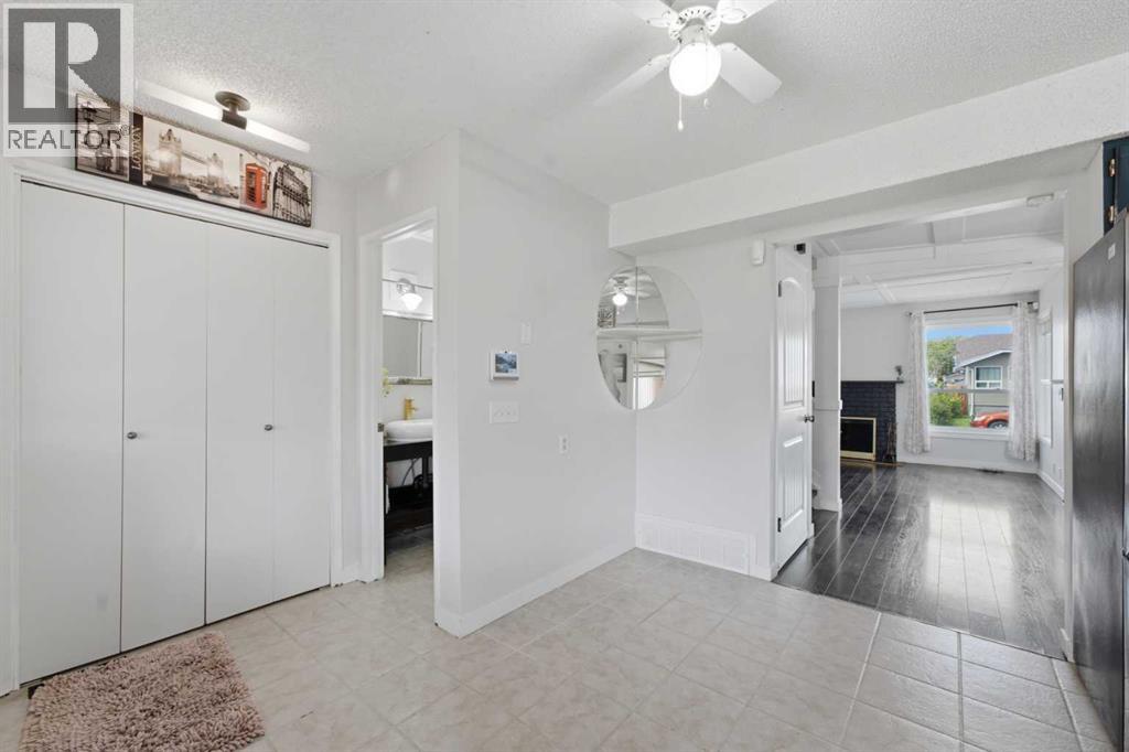 17 Abberfield Crescent NE - 7