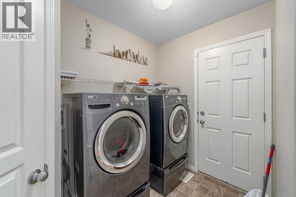 578 Luxstone Landing SW - 16