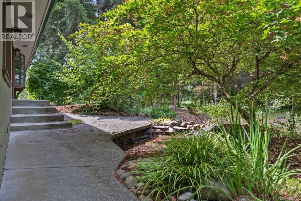 6004 Nelson Rd, Courtenay