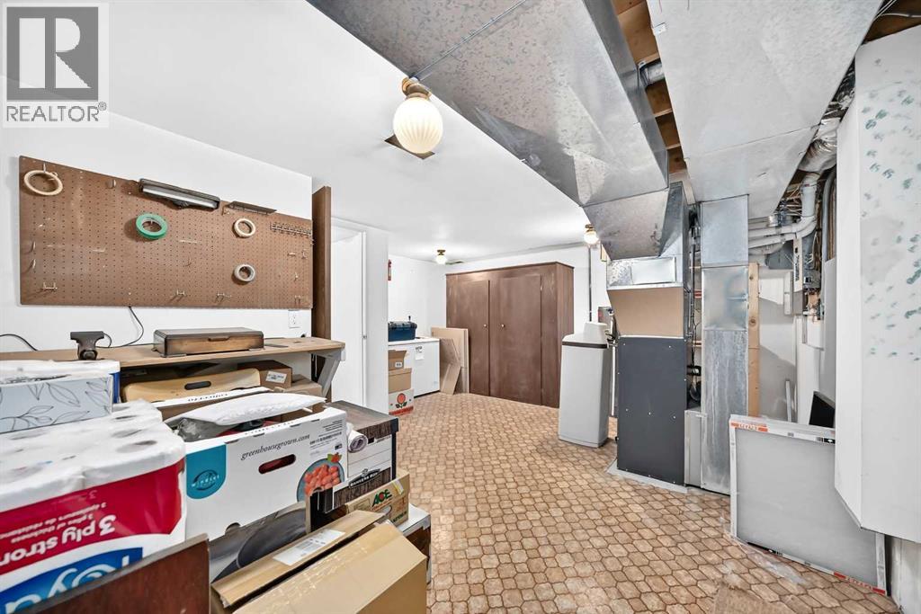 #815 3240 66 Avenue SW - 27