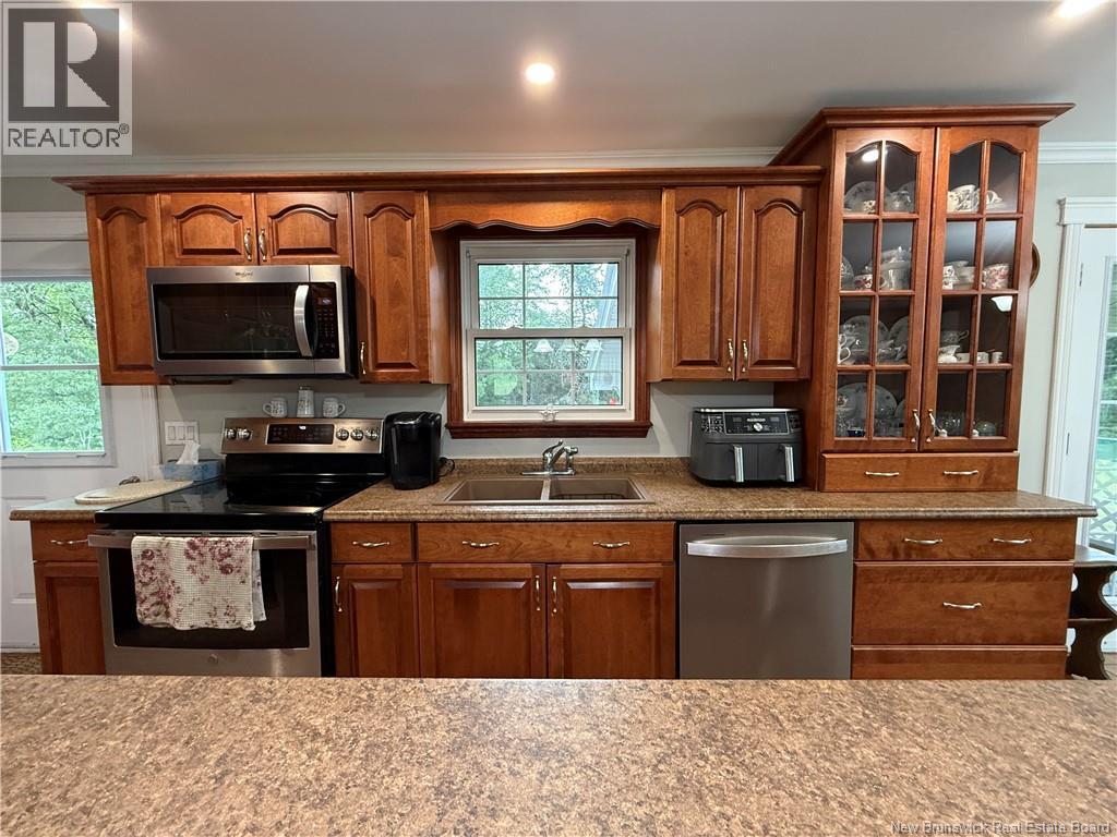 343 Estey Road - Image 9