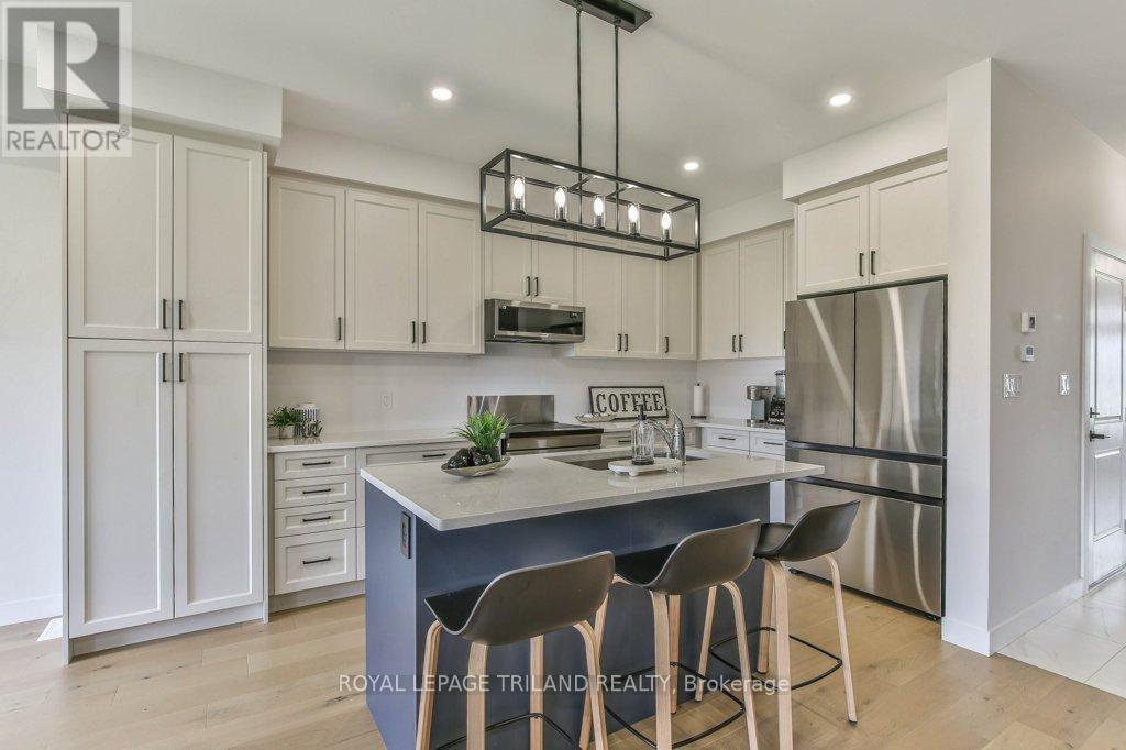 6682 HAYWARD DRIVE - 13