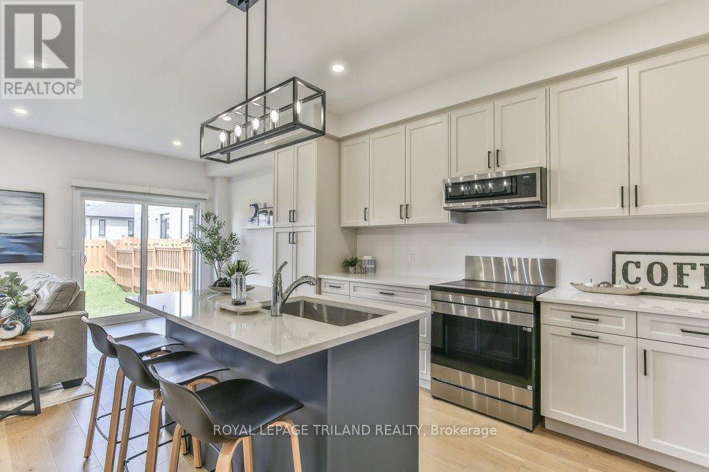 6682 HAYWARD DRIVE - 15