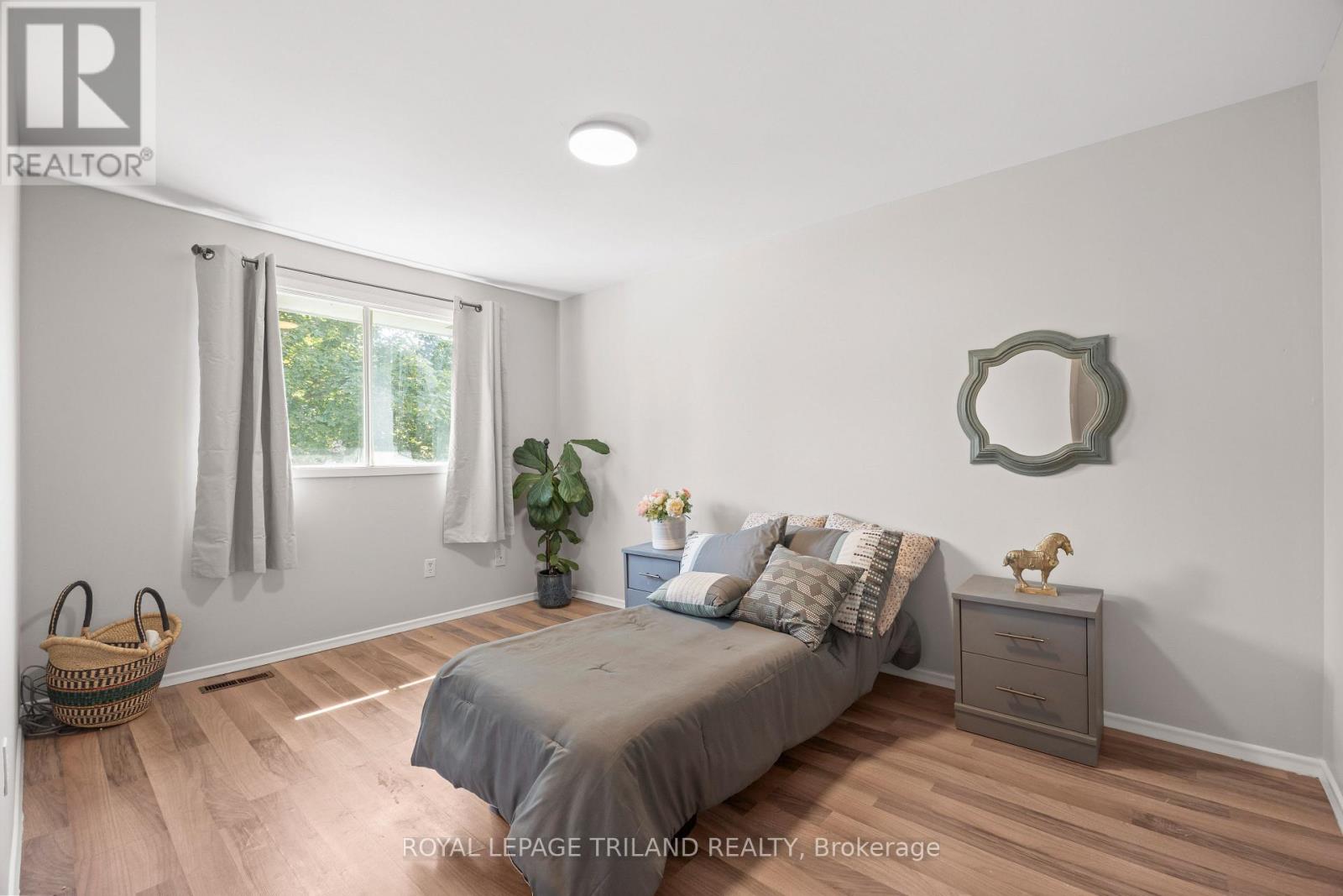 1769 ALDERSBROOK ROAD - 21