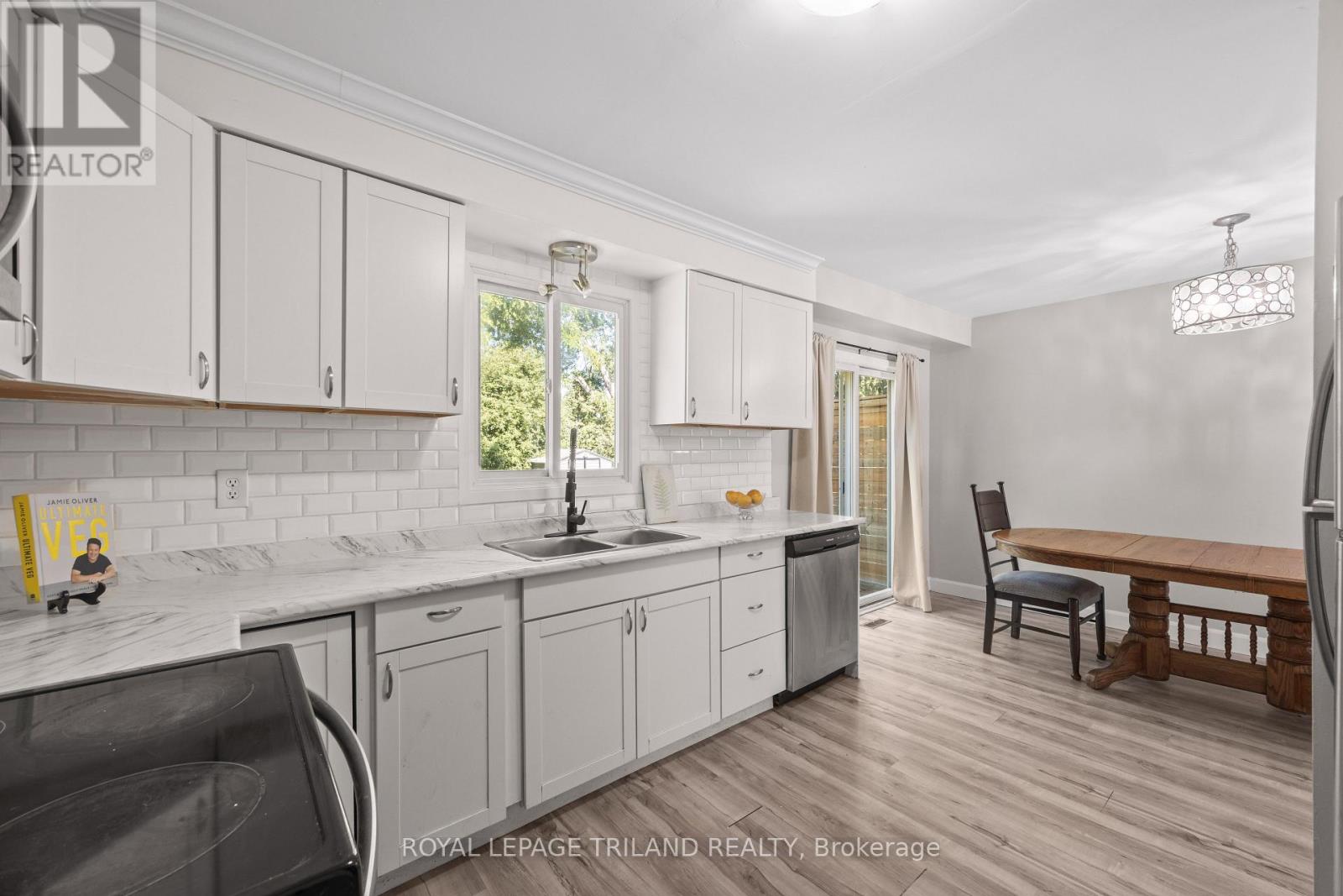 1767 ALDERSBROOK ROAD - 9