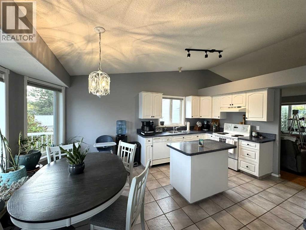 806 Cherry Crescent - 8