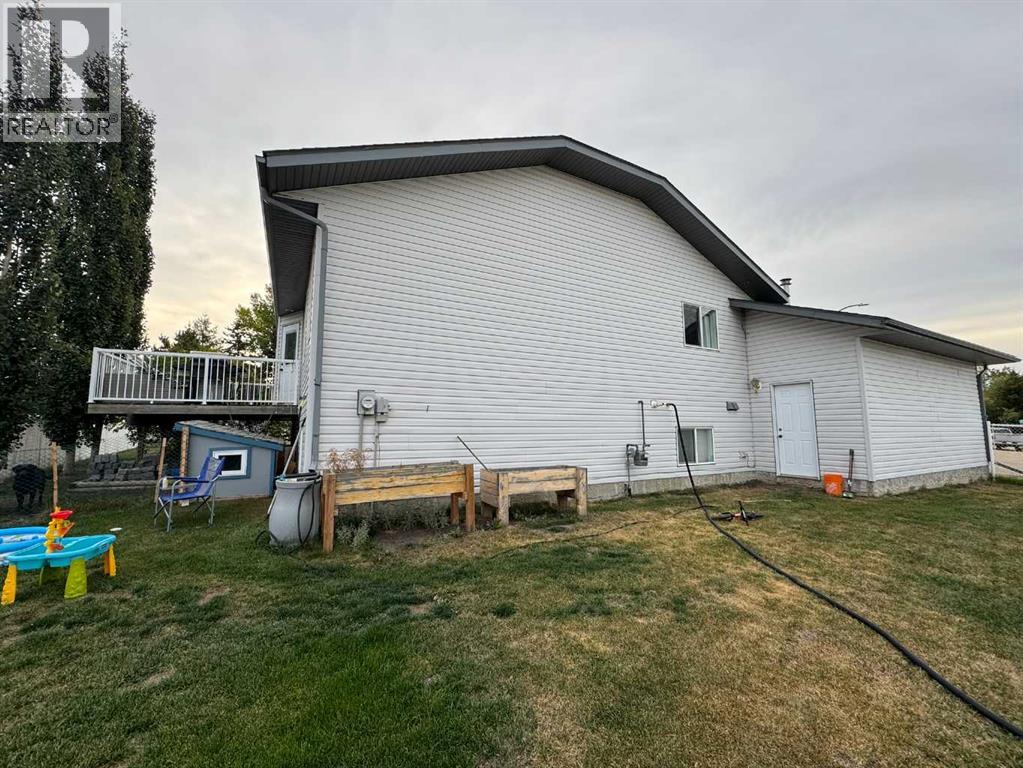 806 Cherry Crescent - 26