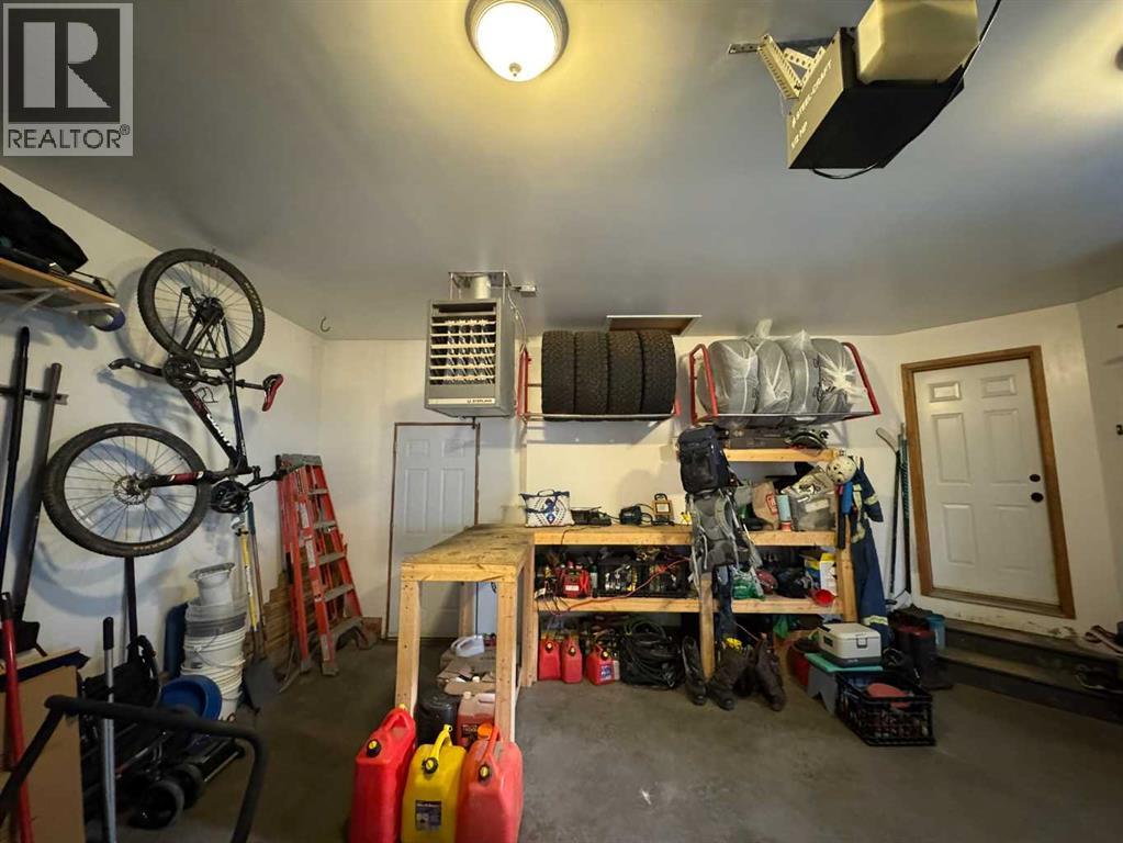 806 Cherry Crescent - 21