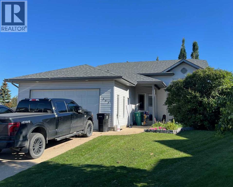 806 Cherry Crescent - 1