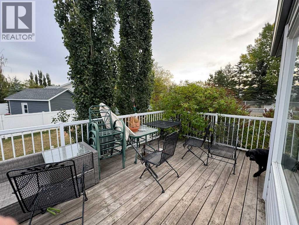 806 Cherry Crescent - 22