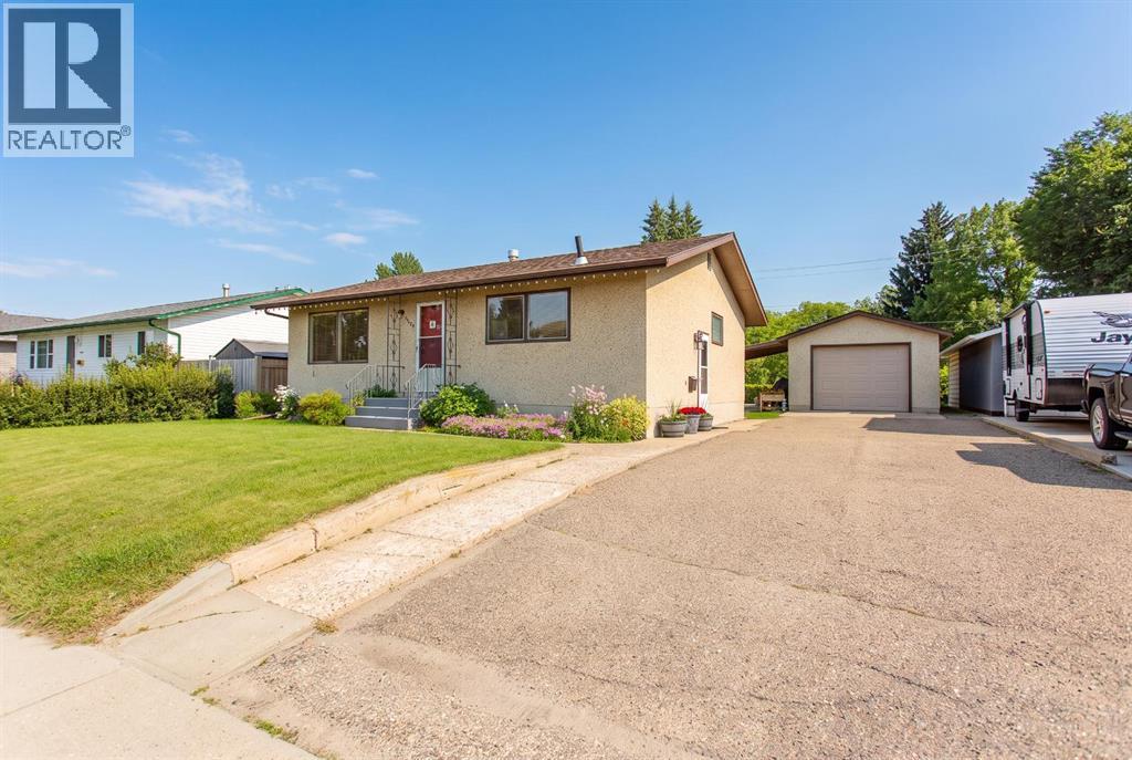 5423 47 Avenue - 2