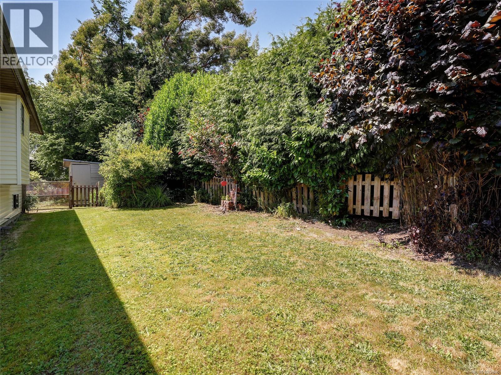 2022 Charters Rd - 24